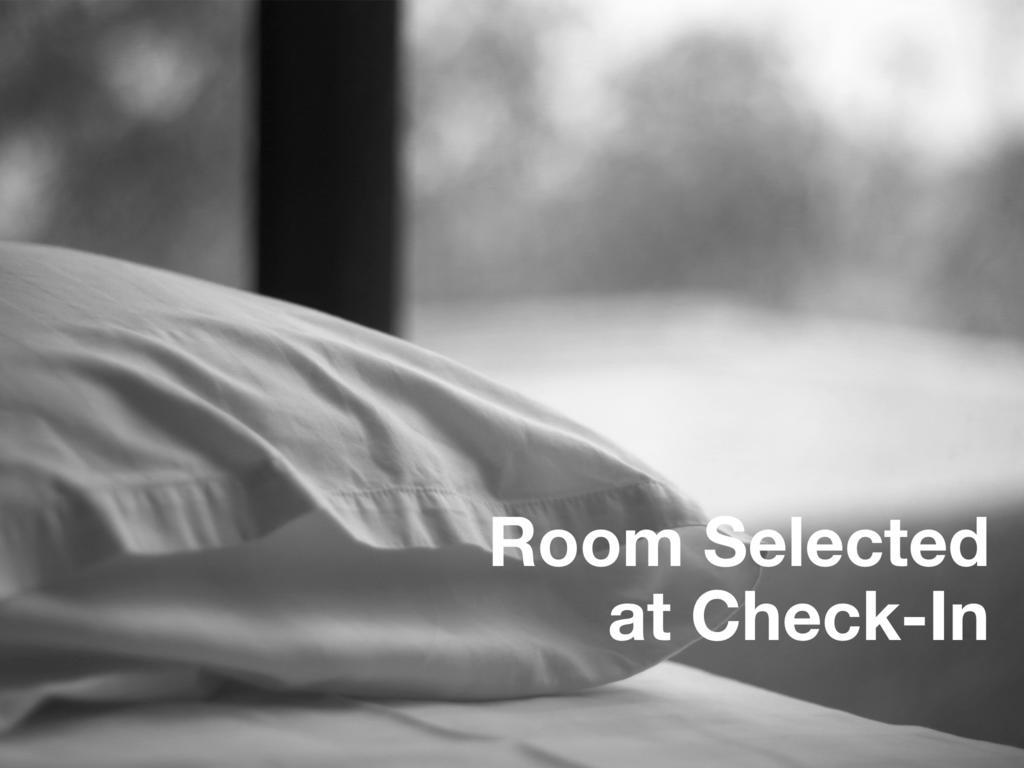 Urban Living Suites Toronto Room photo